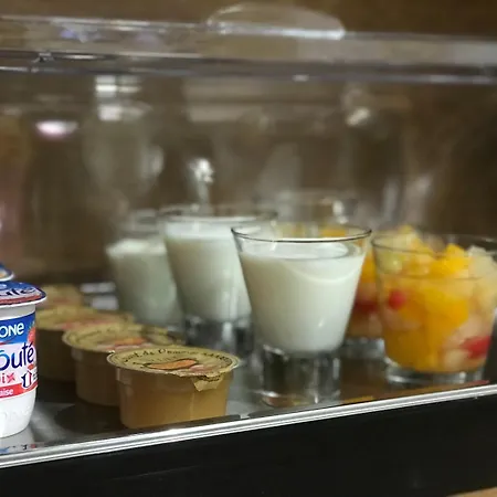 Отель Tourhotel