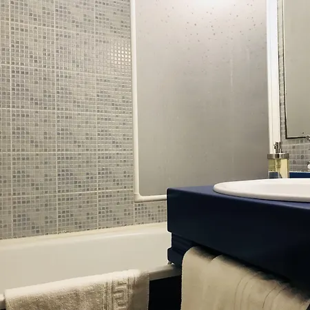 Отель Tourhotel 2*