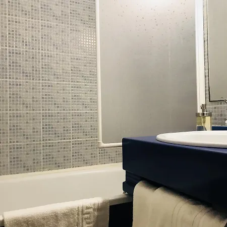 Отель Tourhotel 2*